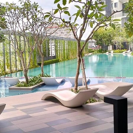Highpark Suites Kelana Jaya By Kenangan Homes 페탈링자야 외부 사진