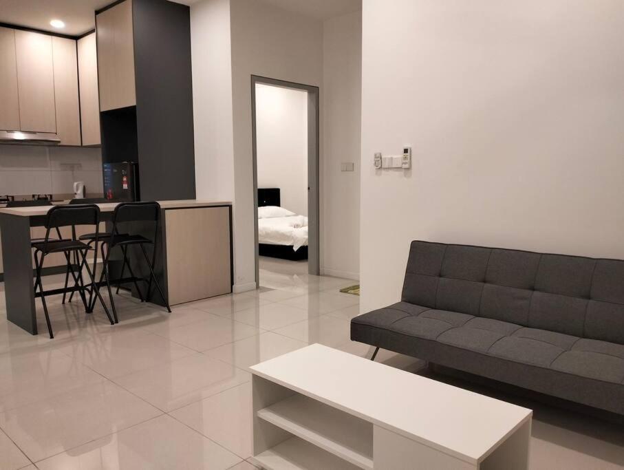 Highpark Suites Kelana Jaya By Kenangan Homes 페탈링자야 외부 사진