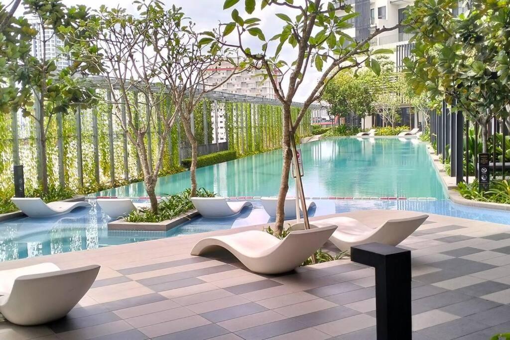 Highpark Suites Kelana Jaya By Kenangan Homes 페탈링자야 외부 사진